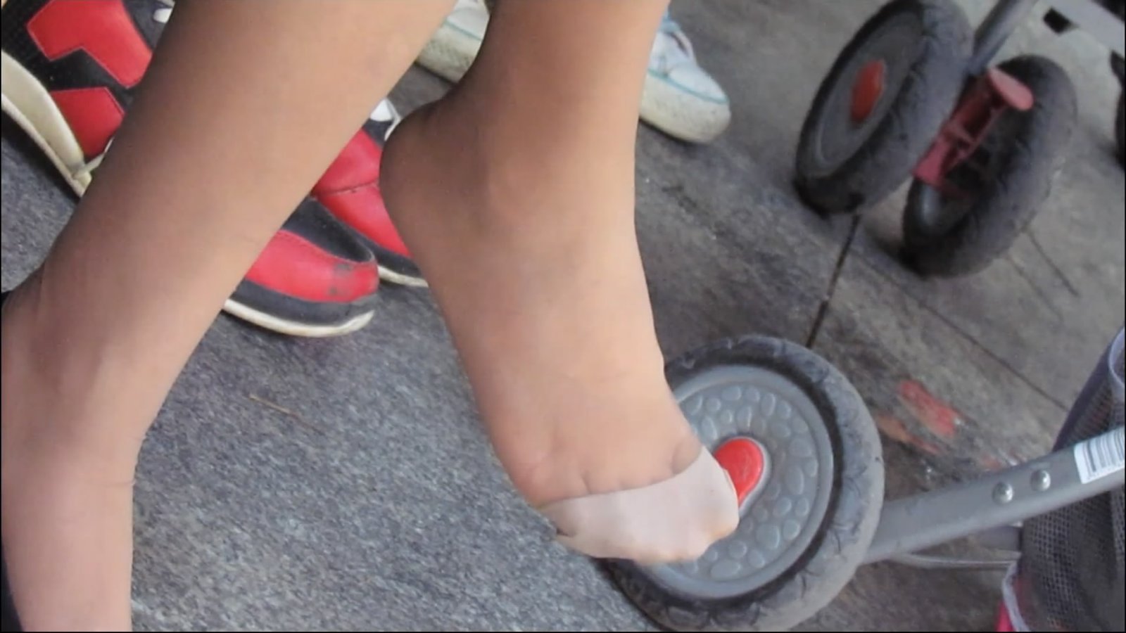 streetsnapnylon[00 03 29][20181202 231447 3]